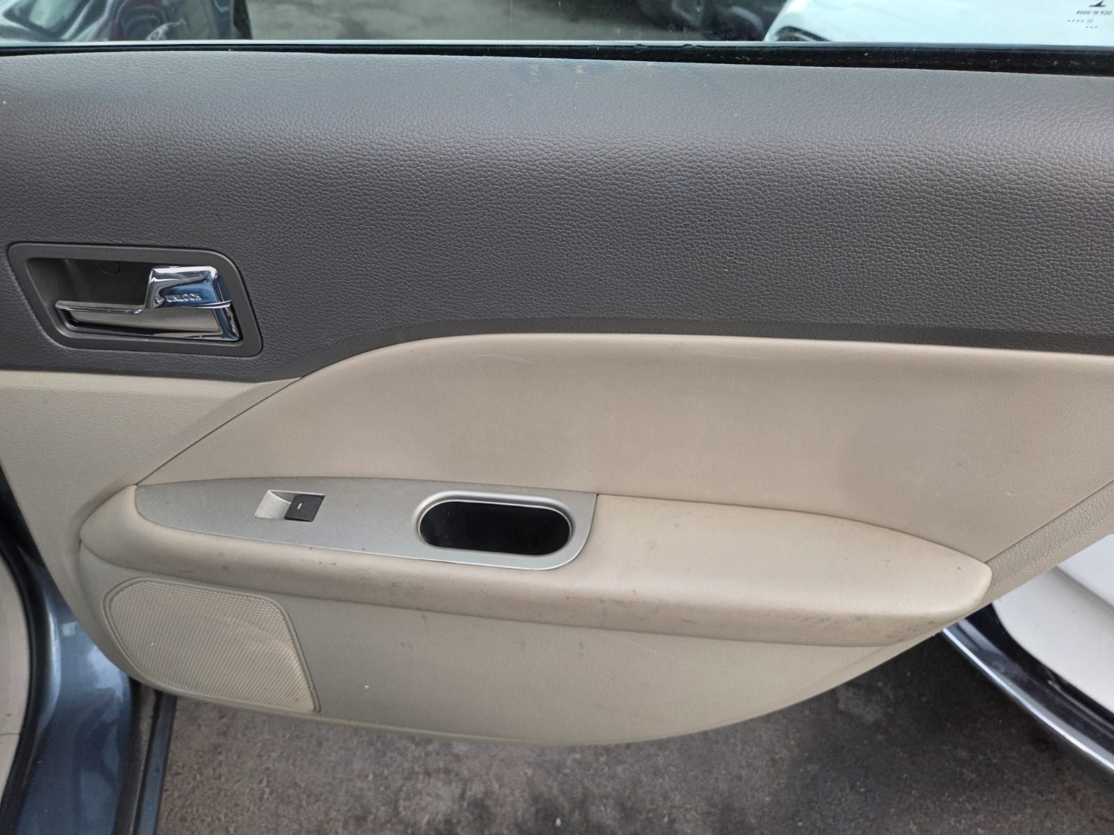 Used 2012 Ford Fusion Hybrid FWD image 12