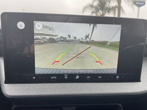 New 2025 Ford Maverick XLT image 12