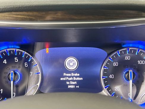 Used 2022 Chrysler Pacifica Limited image 23