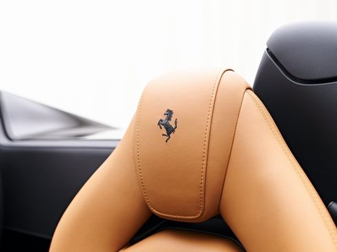 Used 2022 Ferrari F8 Tributo image 66