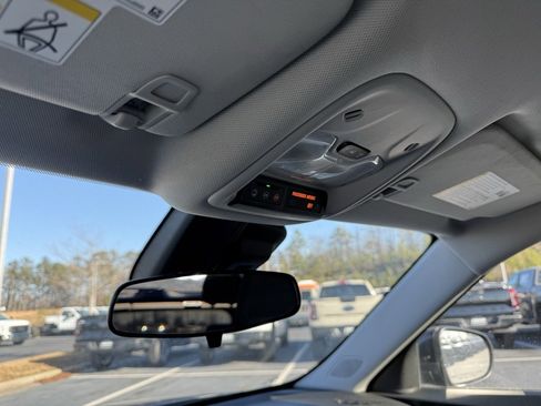 Used 2025 Chevrolet TrailBlazer LT image 21