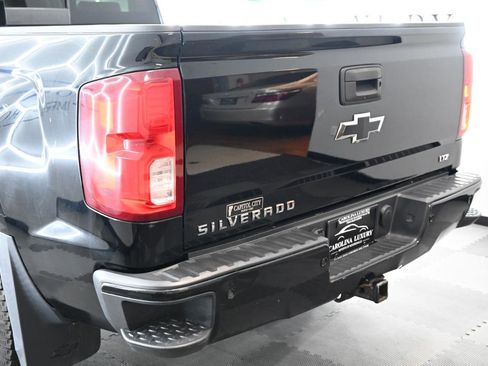 Used 2017 Chevrolet Silverado 1500 LTZ Z71 w/ LTZ Plus Package AWD/4WD image 12