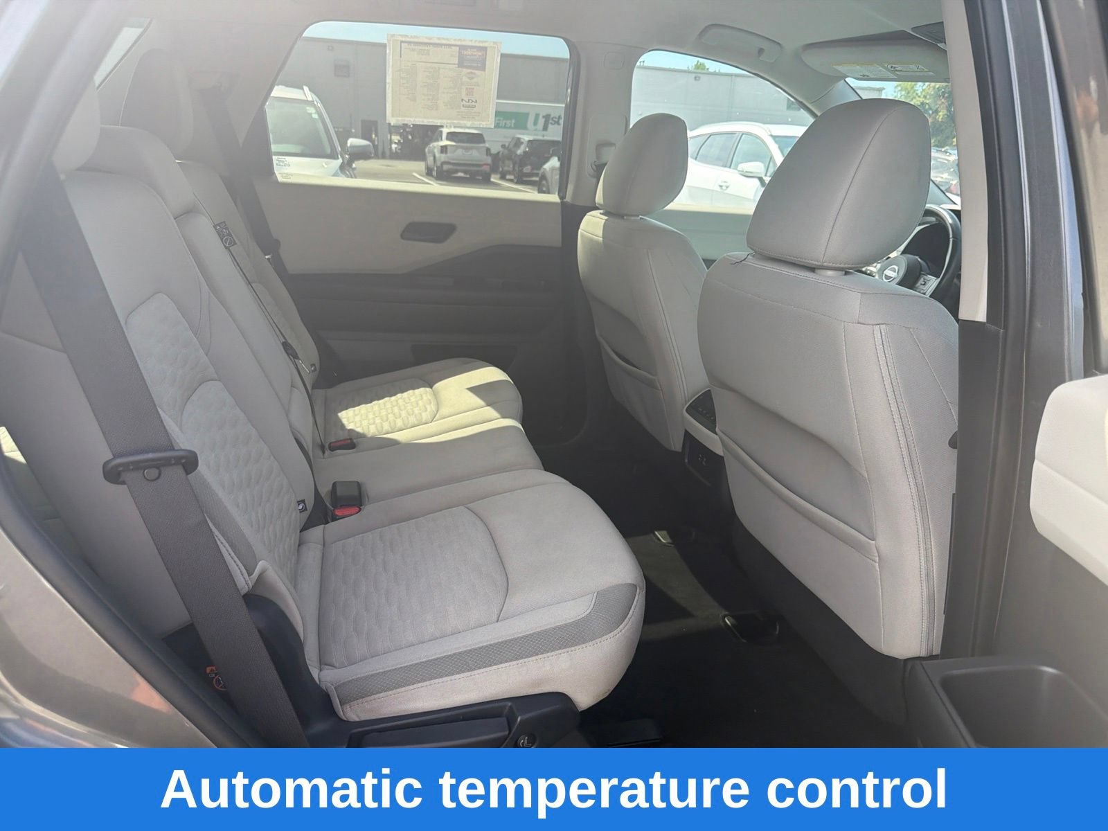 Used 2023 Nissan Pathfinder SV AWD/4WD image 23