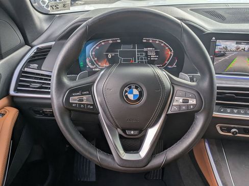 Used 2022 BMW X5 xDrive40i w/ Premium Package image 12