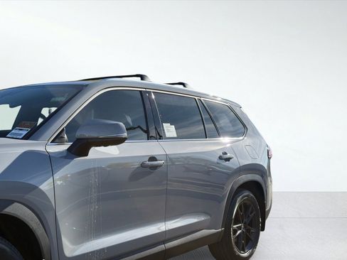 New 2026 Toyota Grand Highlander MAX Limited image 10