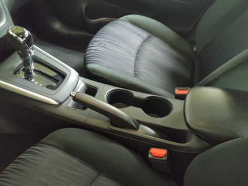 Used 2019 Nissan Sentra SV FWD image 26