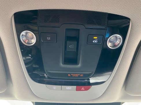 Used 2023 Kia Sorento S w/ Panoramic Sunroof Package FWD image 25