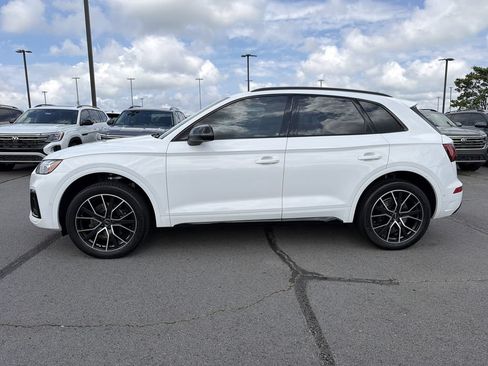 Used 2023 Audi SQ5 Prestige AWD/4WD image 2