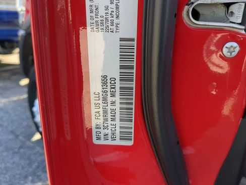 Used 2021 RAM 5500 Tradesman w/ Chrome Appearance Group image 25