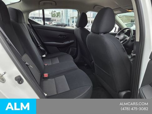 Used 2024 Nissan Sentra SV FWD image 15
