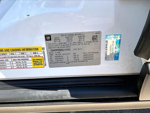 Used 2016 GMC Acadia SLE image 28