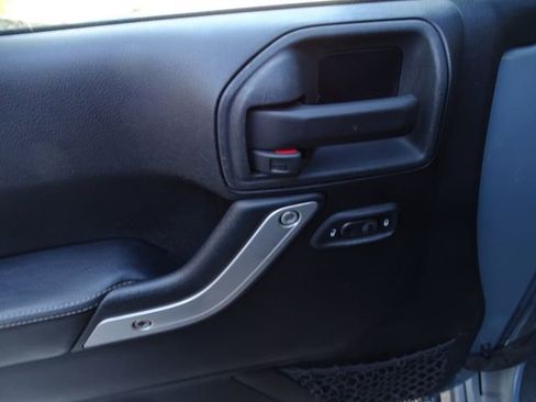 Used 2014 Jeep Wrangler Rubicon image 27