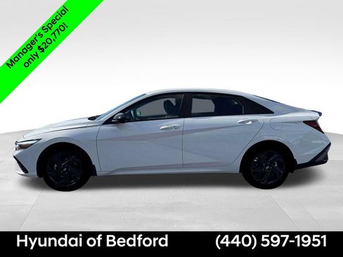 Certified 2026 Hyundai Elantra Sport FWD image 3