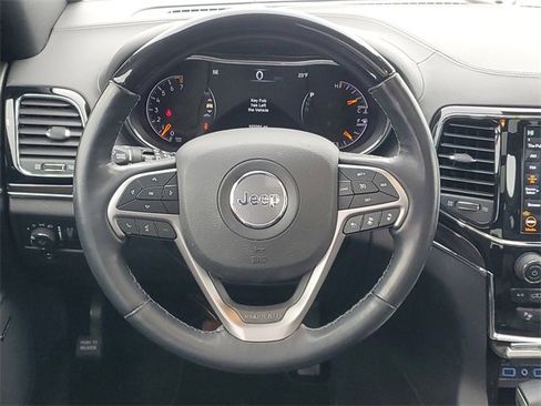 Used 2021 Jeep Grand Cherokee Overland image 15