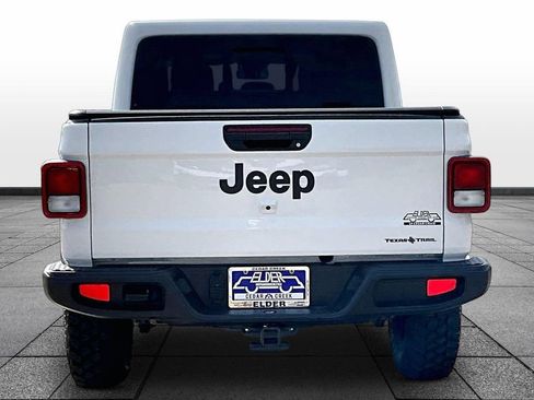 Used 2025 Jeep Gladiator Sport AWD/4WD image 4