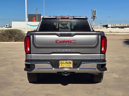 Used 2021 GMC Sierra 1500 SLT image 4