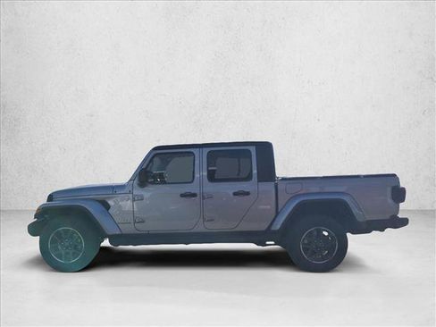 Used 2021 Jeep Gladiator Overland w/ Popular Equipment Package image 8