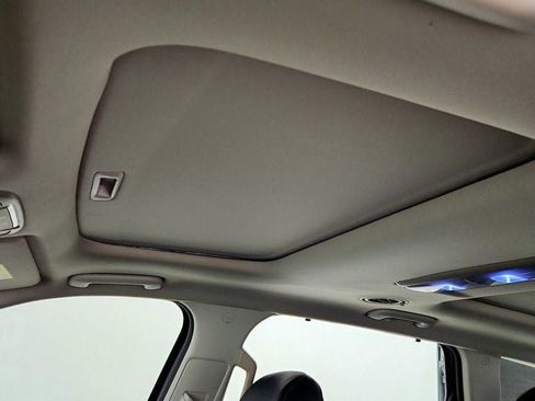 Used 2022 Kia Telluride SX w/ Towing Package image 10