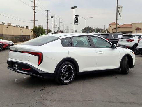 New 2025 Kia K4 EX image 5