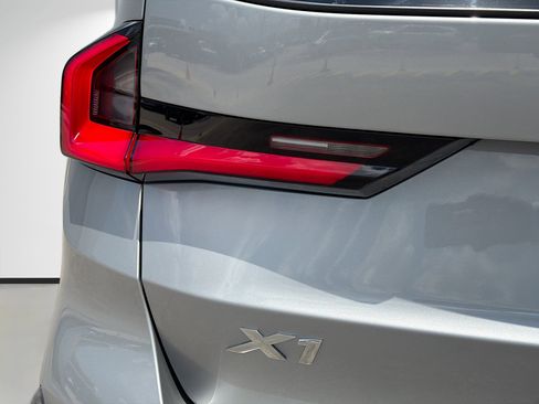 New 2026 BMW X1 xDrive28i w/ Technology Package AWD/4WD image 10