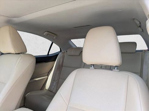 Used 2014 Lexus ES 350 w/ Premium Package FWD image 5