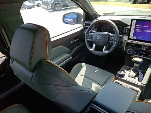 New 2025 Toyota Tacoma Trailhunter image 9