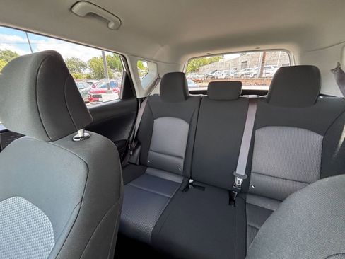 Used 2025 Kia Soul LX w/ LX Technology Package FWD image 37