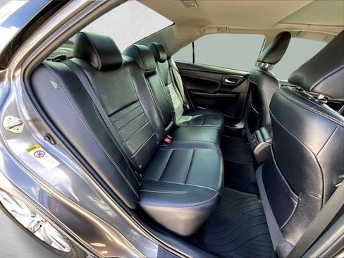 Used 2017 Toyota Camry XLE FWD image 25