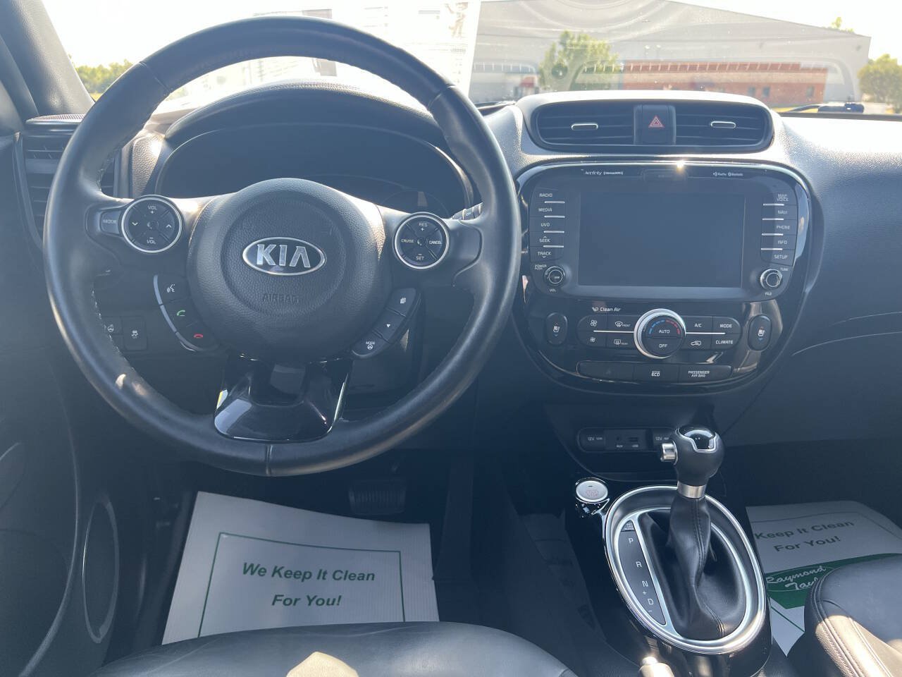 Used 2014 Kia Soul ! w/ Sun & Sound Package FWD image 9
