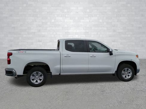 Used 2025 Chevrolet Silverado 1500 LT image 3