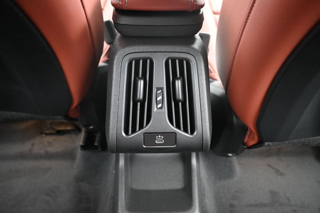 New 2027 BMW X1 xDrive28i AWD/4WD image 32