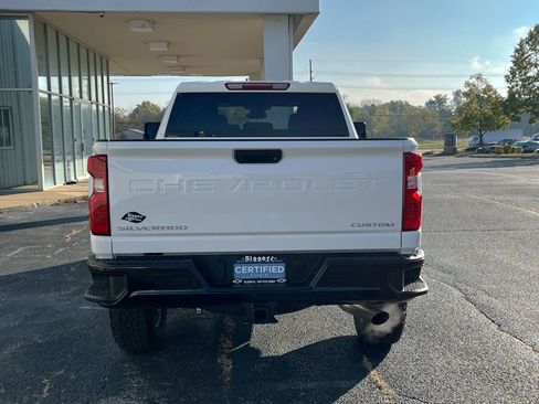 Certified 2025 Chevrolet Silverado 2500 Custom w/ Z71 Off-Road Package image 7