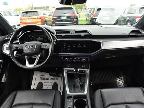 Used 2023 Audi Q3 2.0T Premium Plus w/ Premium Plus Package AWD/4WD image 7