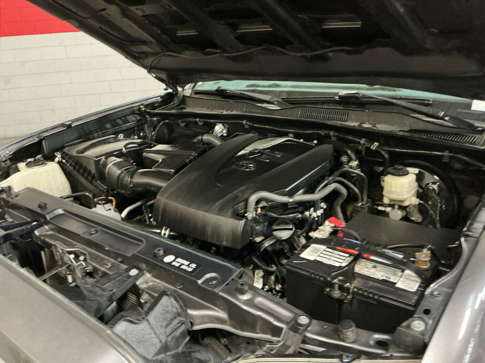 Used 2016 Toyota Tacoma TRD Sport w/ Towing Package RWD image 22