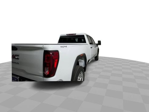 Used 2024 GMC Sierra 2500 Pro w/ Convenience Package image 8