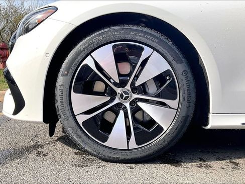 New 2026 Mercedes-Benz E 350 4MATIC Sedan image 12