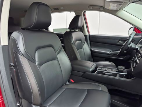 Used 2023 Nissan Pathfinder SL FWD image 35