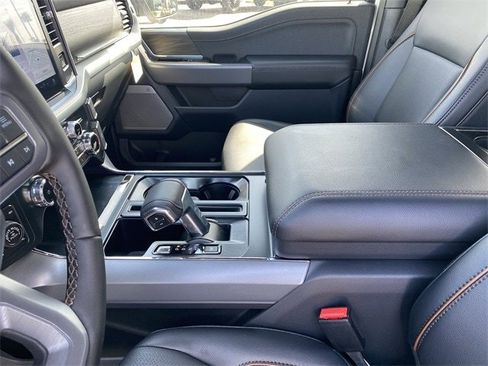 New 2025 Ford F150 Lariat w/ Equipment Group 501A Mid image 40