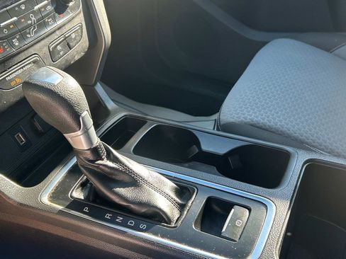 Used 2017 Ford Escape SE w/ Equipment Group 201A image 30