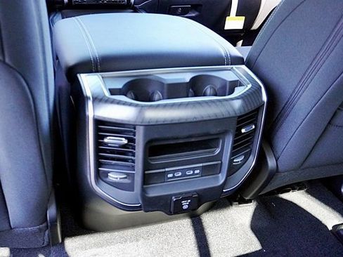 New 2026 RAM 1500 Big Horn AWD/4WD image 24