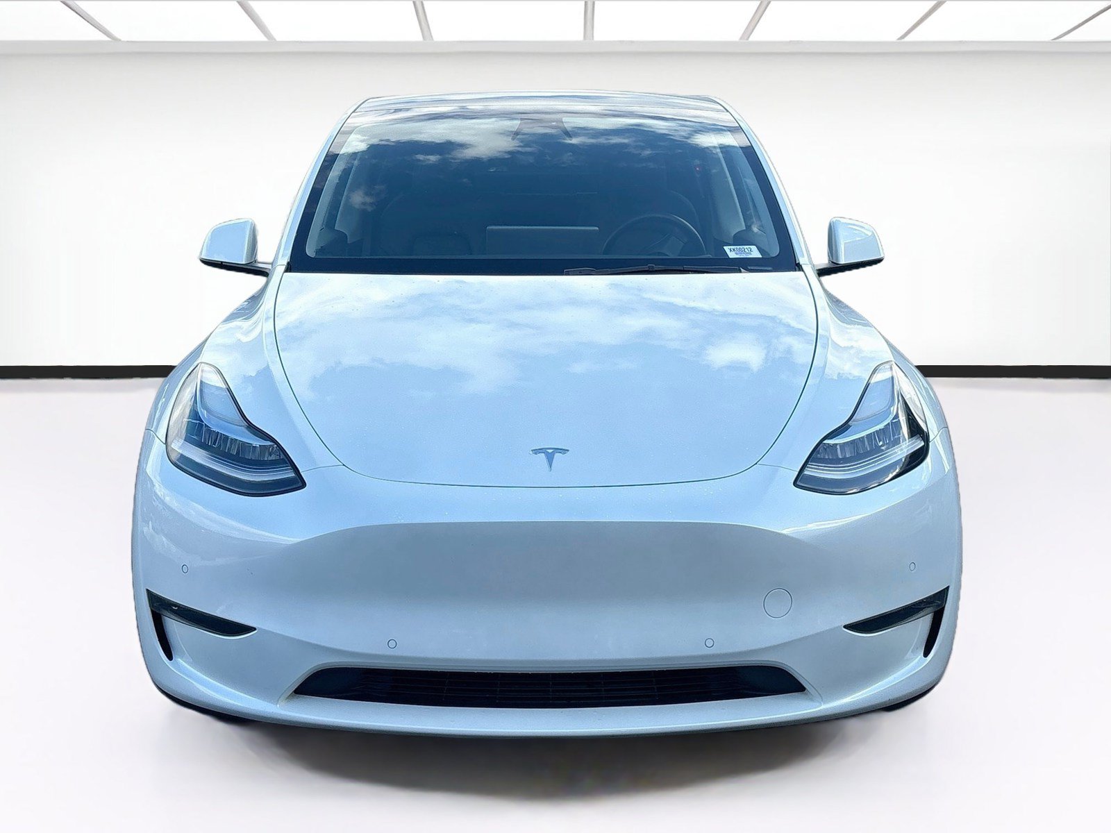 Used 2022 Tesla Model Y Long Range AWD/4WD image 2