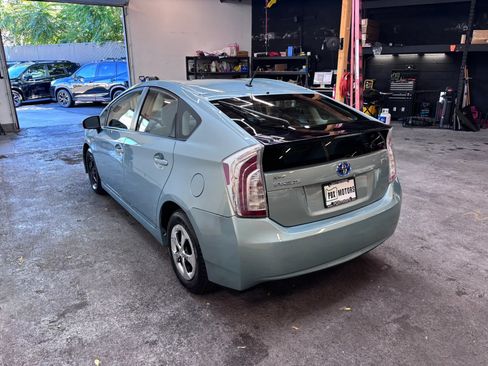 Used 2013 Toyota Prius Two FWD image 4