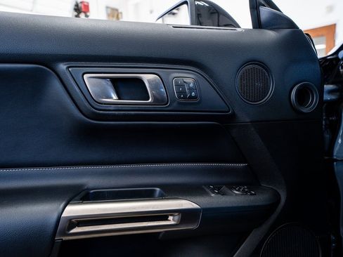 Used 2021 Ford Mustang Shelby GT500 w/ Technology Package image 37