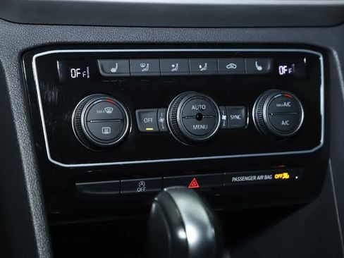 Certified 2021 Volkswagen Atlas Cross Sport SEL image 28