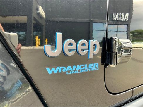 Used 2021 Jeep Wrangler Unlimited Rubicon 4xe w/ Dual Top Group image 31