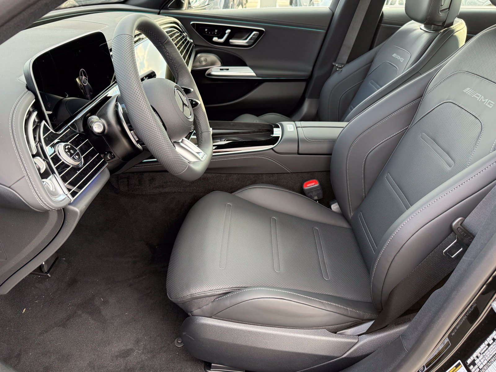 New 2026 Mercedes-Benz E 53 AMG e 4MATIC Sedan image 17