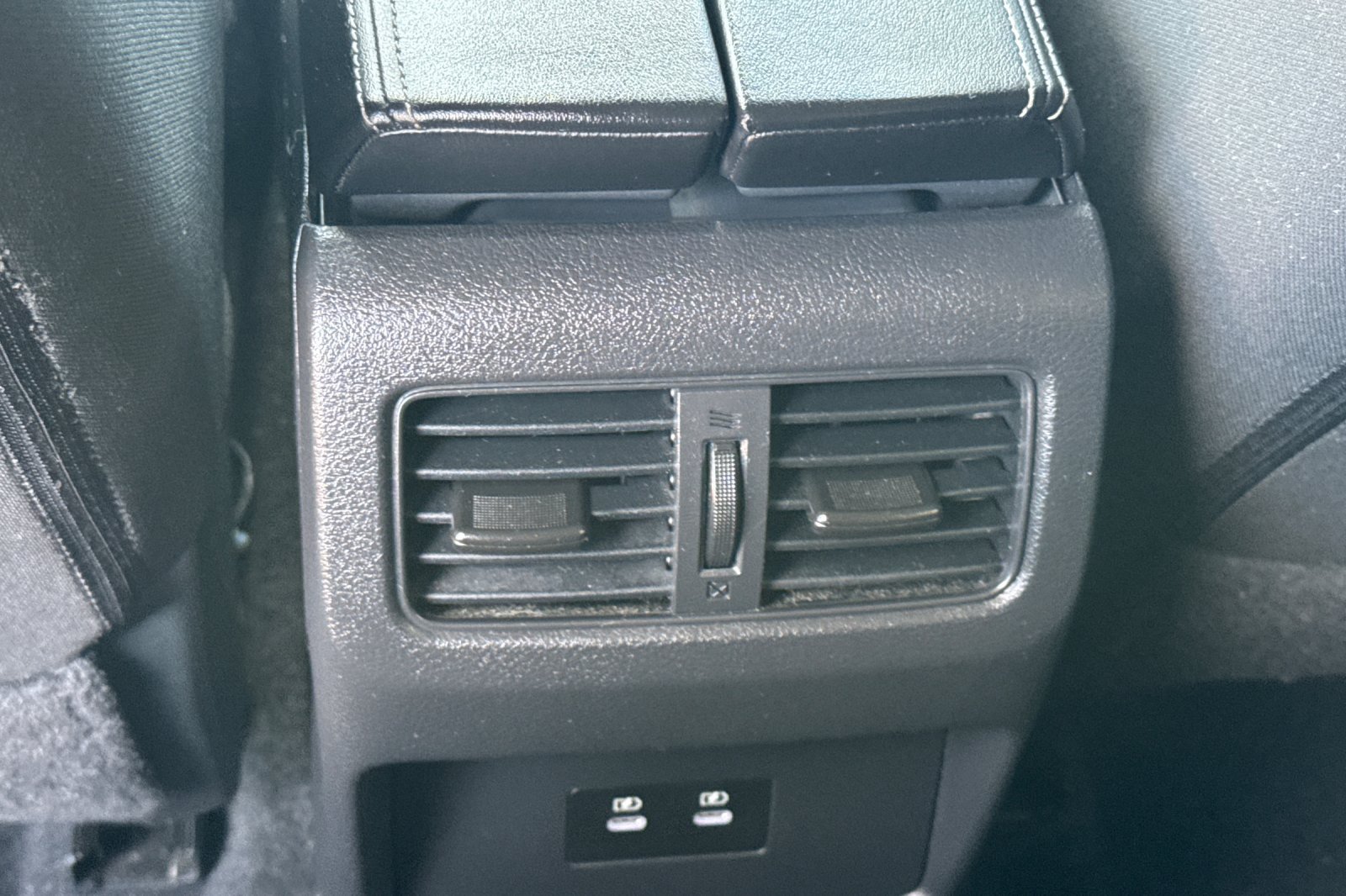 Certified 2025 Nissan Rogue SV AWD/4WD image 17