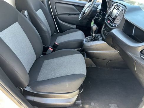 Used 2021 RAM ProMaster City Tradesman FWD image 11