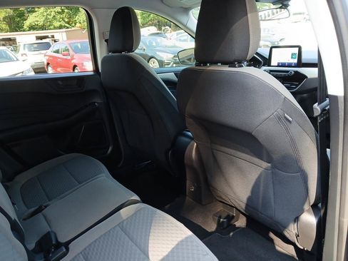 Used 2022 Ford Escape SE FWD image 14