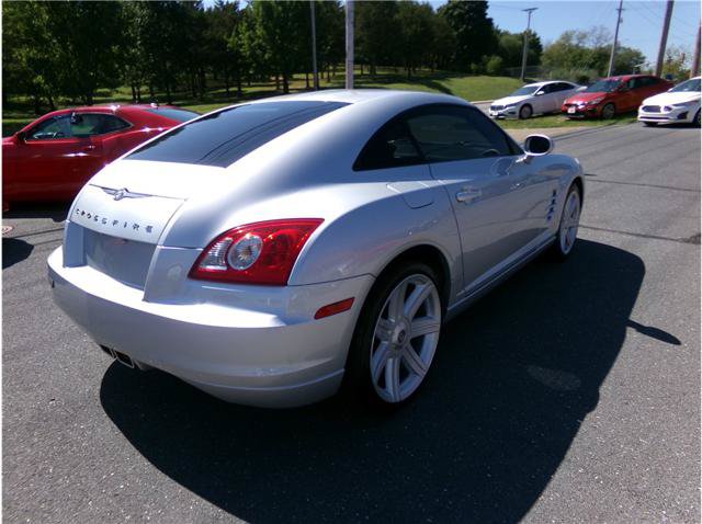 Used 2008 Chrysler Crossfire Limited RWD image 9